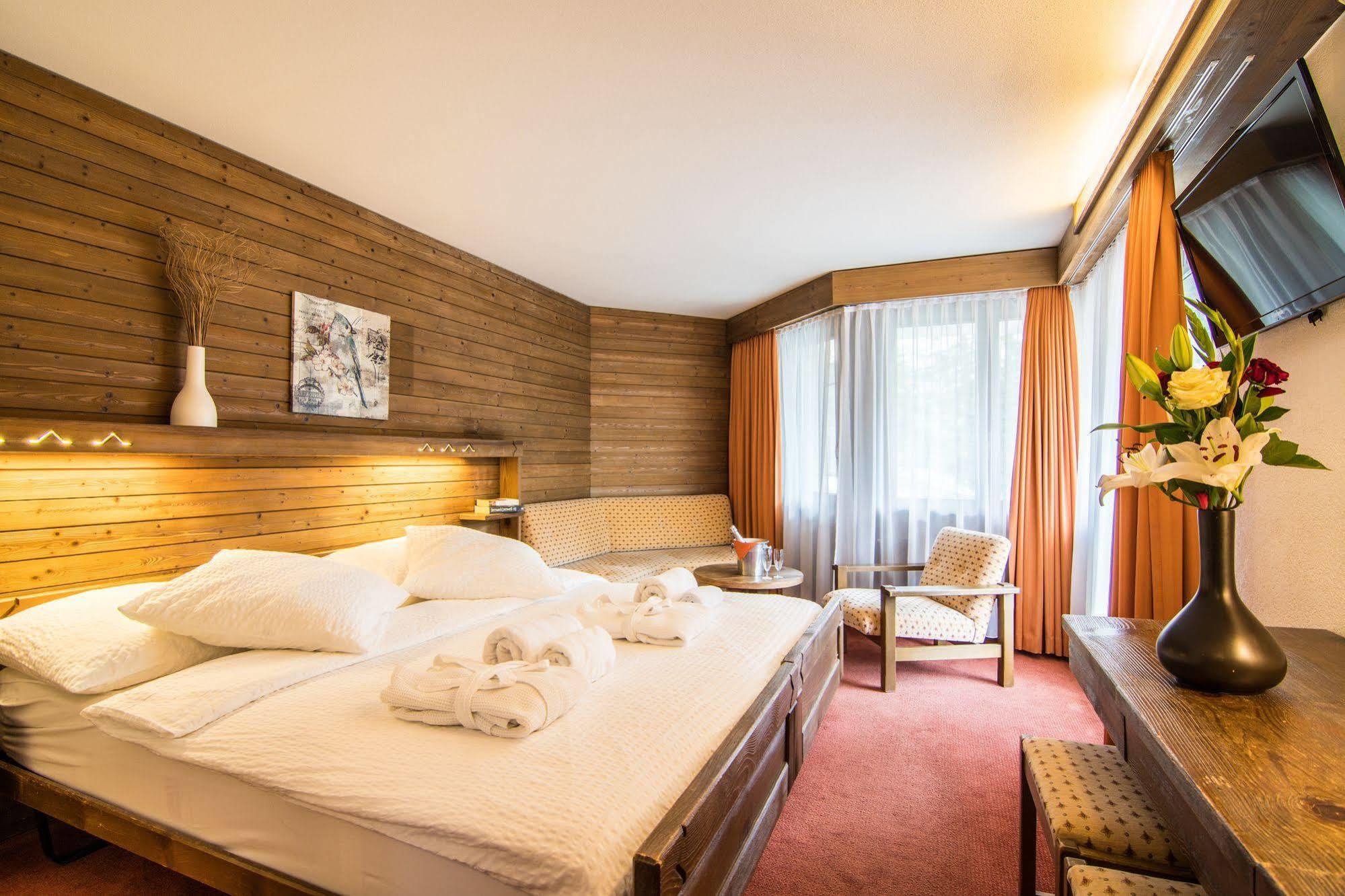 Hotel La Collina Saas-Fee Exterior foto